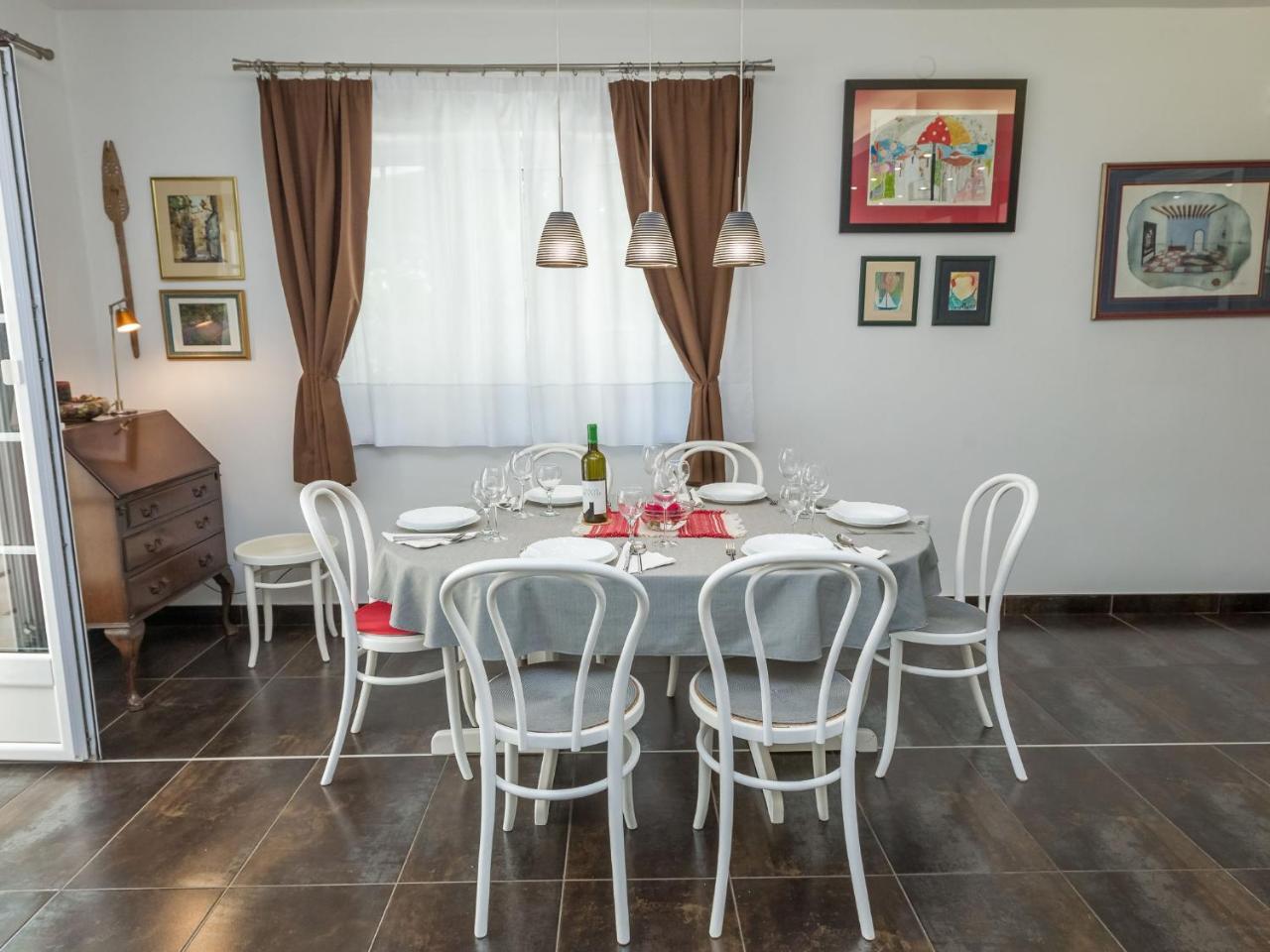 Spacious Holiday Home In Molat With Pool Brgulje Zewnętrze zdjęcie