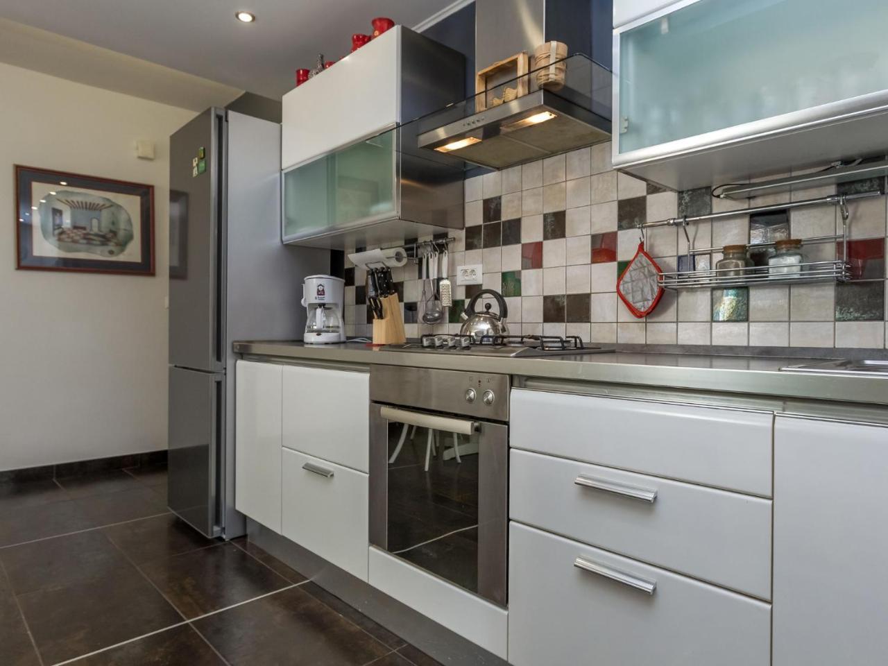 Spacious Holiday Home In Molat With Pool Brgulje Zewnętrze zdjęcie
